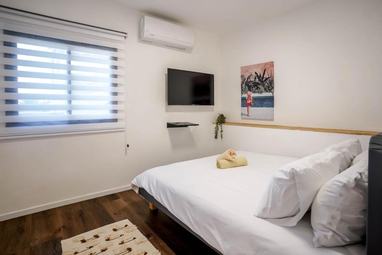 וילה רוני בריכה מחוממת Villa Roni Heated Pool Eilat Ngoại thất bức ảnh