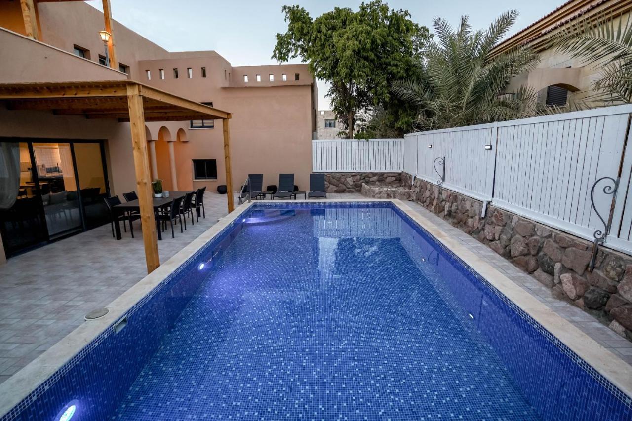 וילה רוני בריכה מחוממת Villa Roni Heated Pool Eilat Ngoại thất bức ảnh
